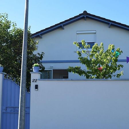 Appartement La Joie Dans Quartier Chic Pibrac Exteriör bild