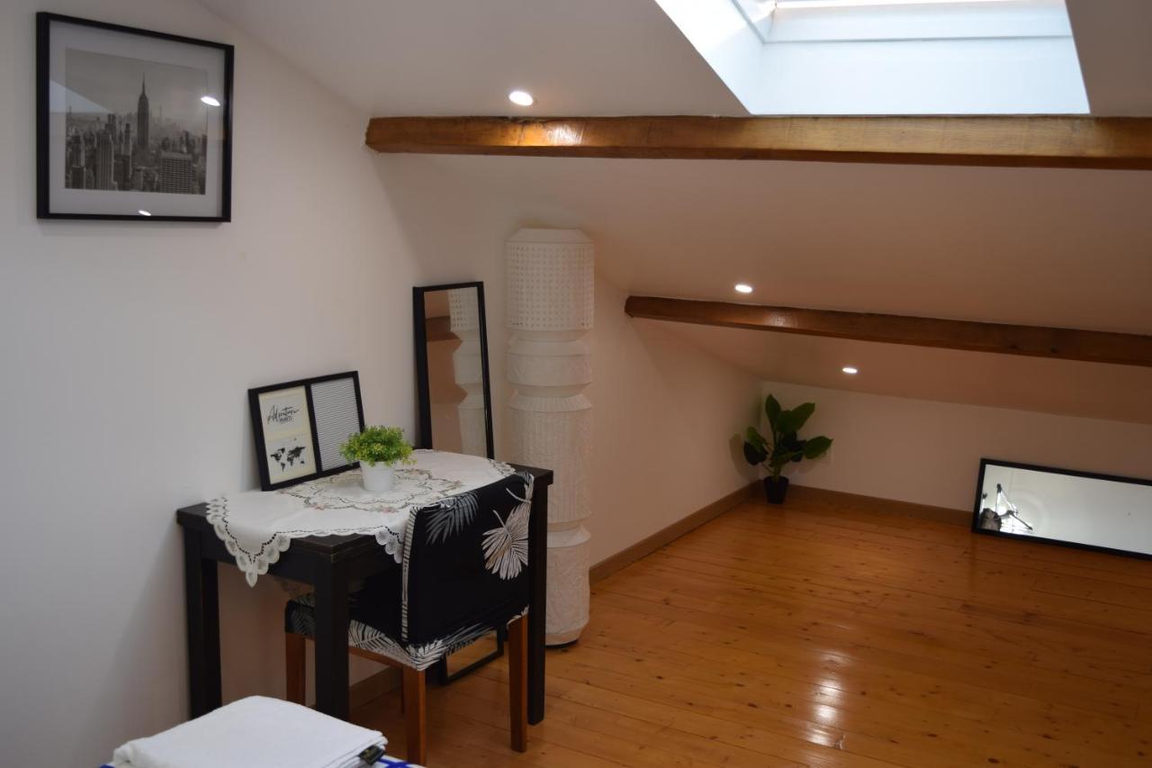 Appartement La Joie Dans Quartier Chic Pibrac Exteriör bild
